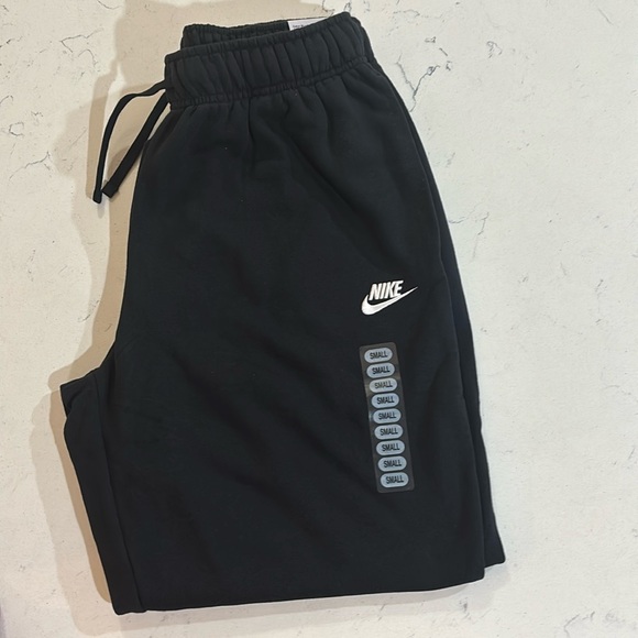 Ladies Nike Joggers - Picture 1 of 3